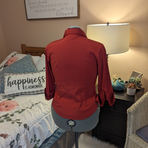 Medium redish button down dress shirt - Picture 8 of 9